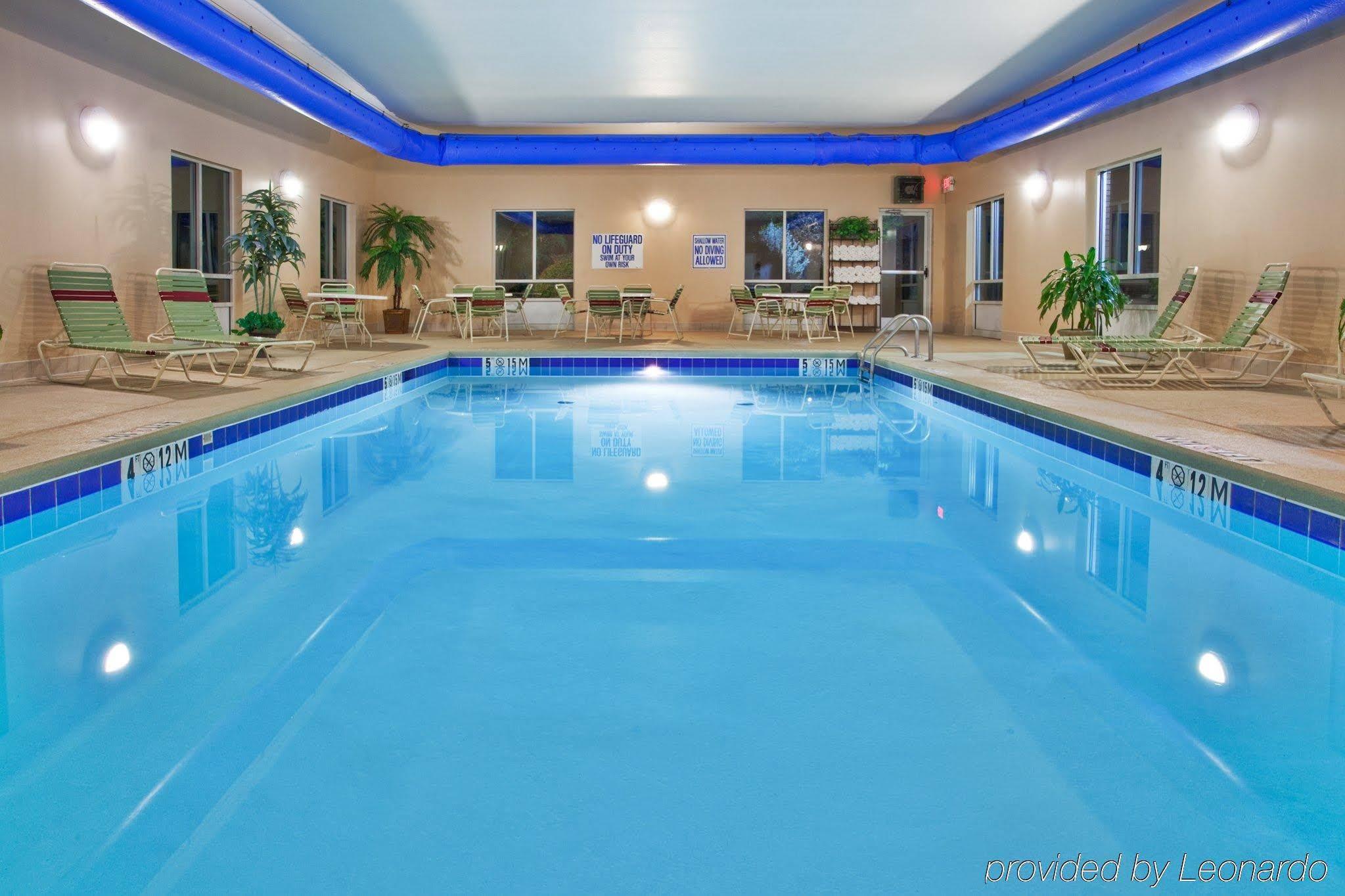 Holiday Inn Express Hotel & Suites Greenville-I-85 & Woodruff Road By Ihg Bagian luar foto