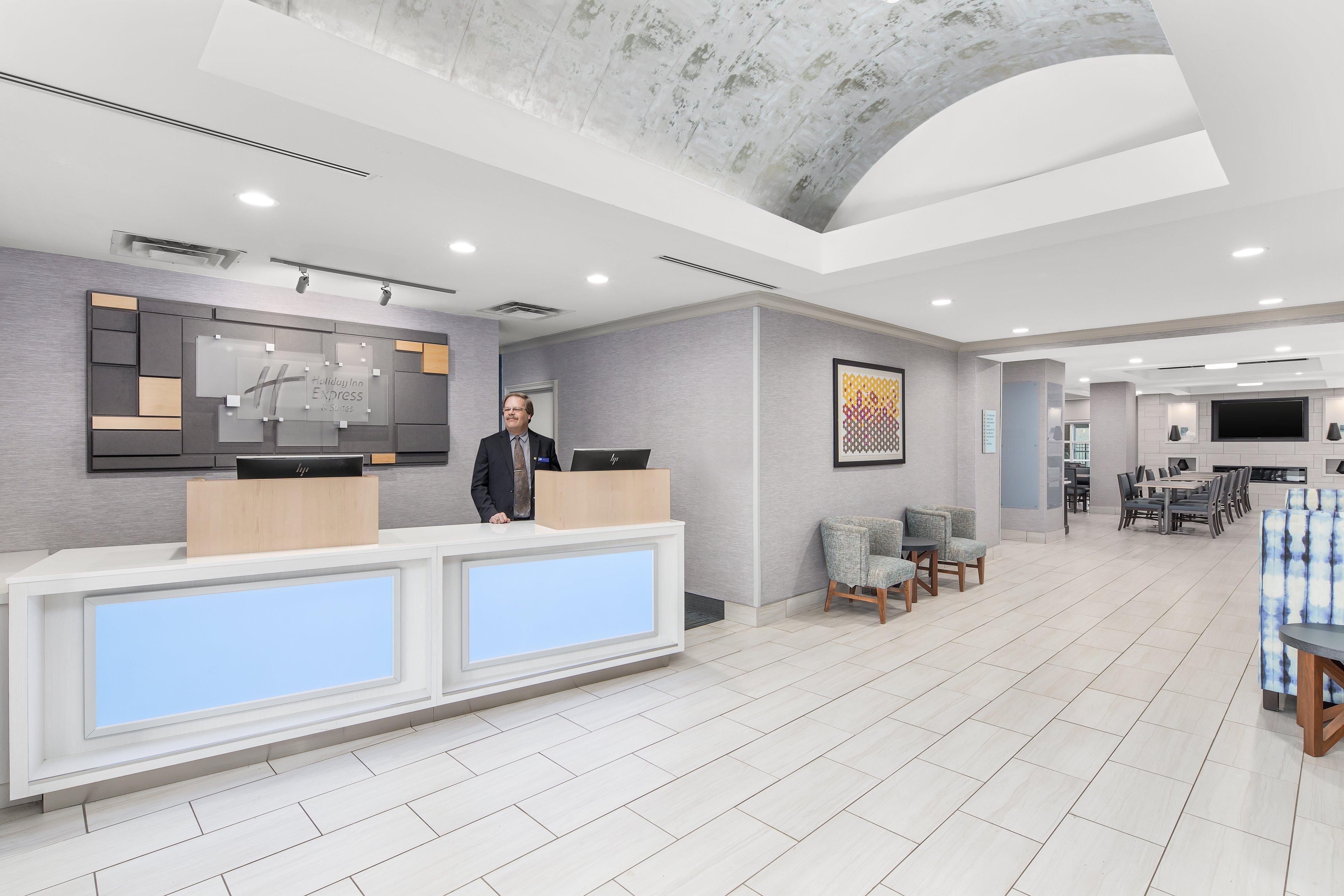 Holiday Inn Express Hotel & Suites Greenville-I-85 & Woodruff Road By Ihg Bagian luar foto