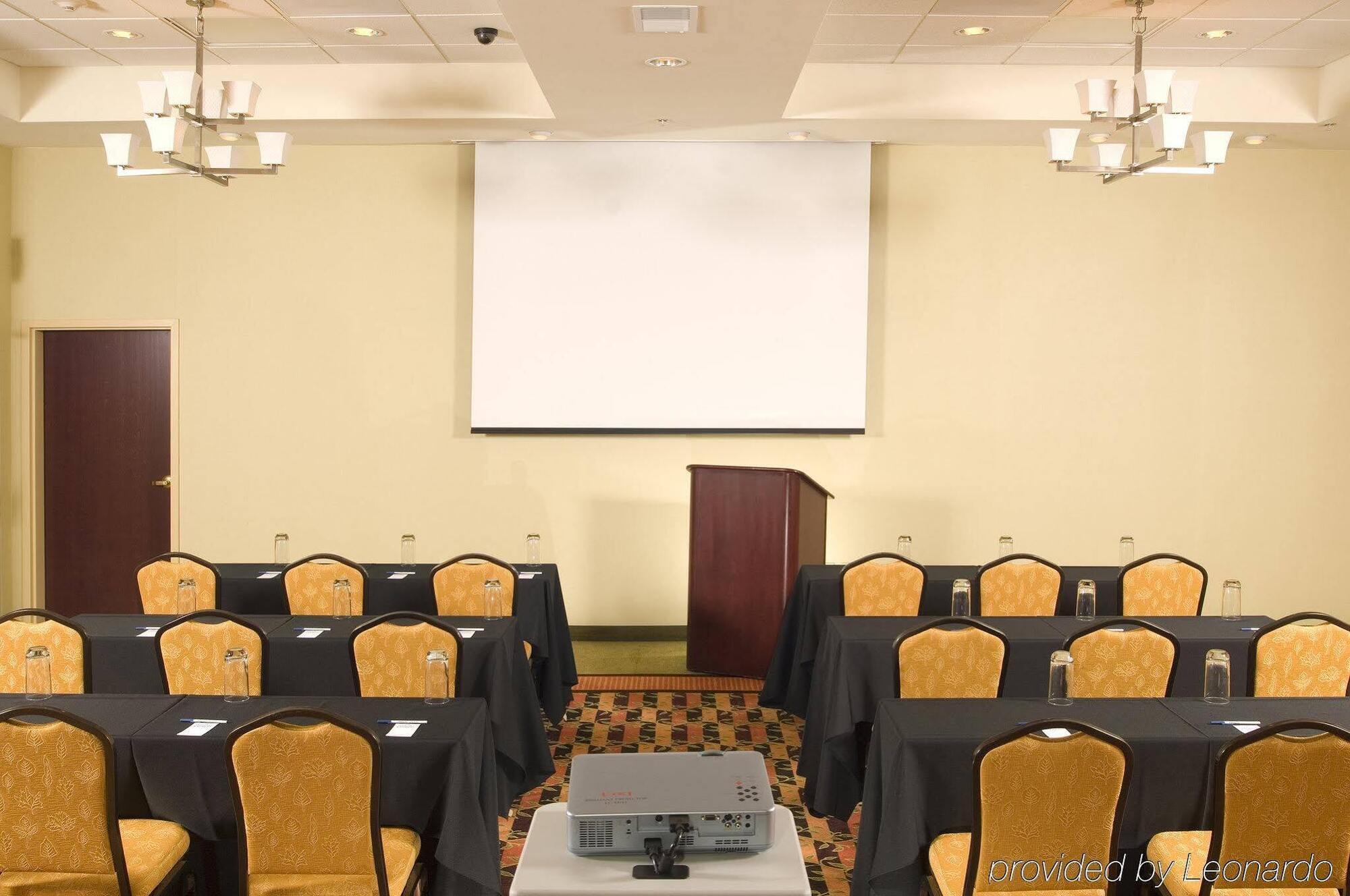 Holiday Inn Express Hotel & Suites Greenville-I-85 & Woodruff Road By Ihg Bagian luar foto